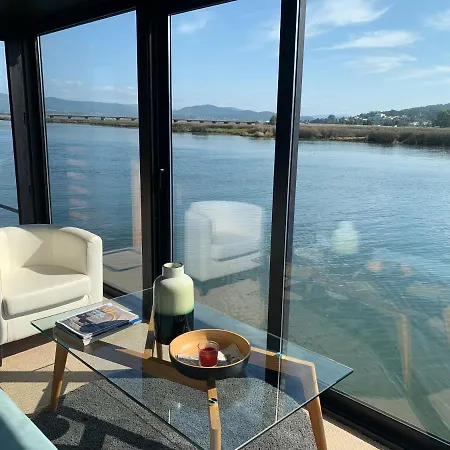 Reina Sofia Houseboat River View